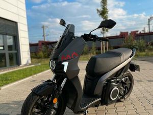 SEAT MO 125 CCM ELEKTROROLLER/ E-ROLLER - DARK ALUMINIUM MATT
