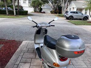 VESPA 2004 ET4 150 CC
