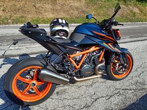 KTM 1290 SUPER DUKE EVO