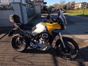 MOTO GUZZI STELVIO 1000 2025