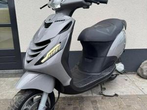 ⭐️PIAGGIO ZIP 2-TAKT 50CC SP-LINE – NARDO GREY – 7124 KM⭐️ — SCOOTERS | PIAGGIO — MARKTPLAATS