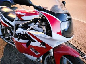 SUZUKI GSX-R 750 KLASSIKER GUTER ZUSTAND KEIN TÜV