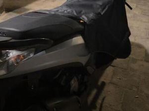 PIAGGIO BEVERLY 350 A1 — SCOOTERS | PIAGGIO — MARKTPLAATS