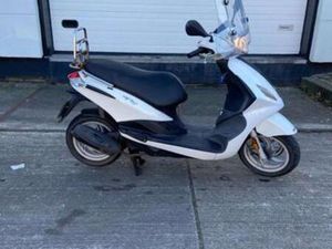 PIAGGIO FLY 25KM 4T 2V — SCOOTERS | PIAGGIO — MARKTPLAATS
