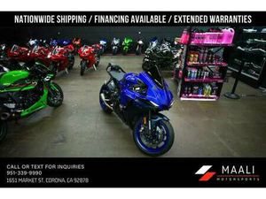 2022 YAMAHA YZF-R1 - WARRANTY / FINANCING AVAILABLE!