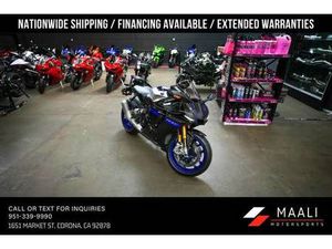 2023 YAMAHA YZF-R1M - WARRANTY / FINANCING AVAILABLE!