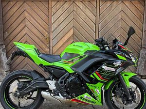 KAWASAKI NINJA 650