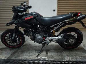DUCATI HYPERMOTARD 1100 EVO