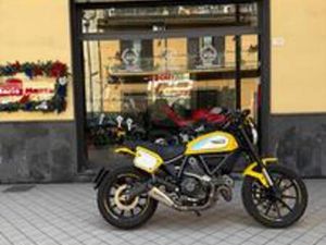 DUCATI SCRAMBLER FLAT TRACK PRO 2015