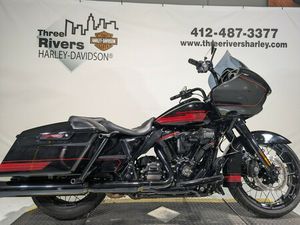 2021 HARLEY-DAVIDSON® CVO™ ROAD GLIDE® BLACK HOLE