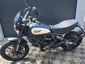 DUCATI SCRAMBLER ICON DARK