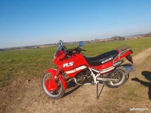 SUZUKI DR 650 RS