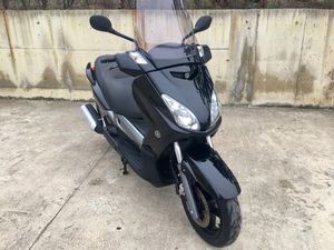 YAMAHA X-MAX 250I →