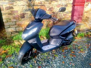 SCOOTER PEUGEOT KISBEE 4T
