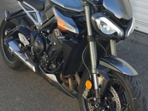 STREET TRIPLE 765 RS