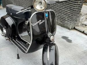 ② VESPA 180 RALLY