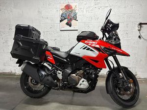 ② SUZUKI V STROM 1050 XT TRAVELPACK