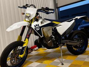 HUSQVARNA FE 501 SUPERMOTO