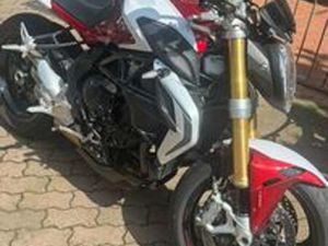 MV AGUSTA BRUTALE 800RR