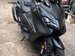 YAMAHA T MAX 560 - 2024