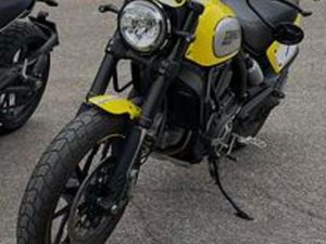 DUCATI SCRAMBLER FLAT TRACK PRO