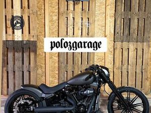 HARLEY DAVIDSON BREAKOUT 107, BOBBER, KLAPPENAUSP., KOMPLETTUMBAU