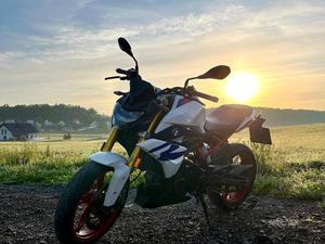 BMW G 310 R