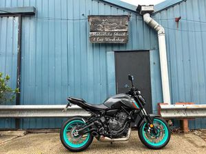 YAMAHA MT-07