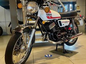YAMAHA RD250LC