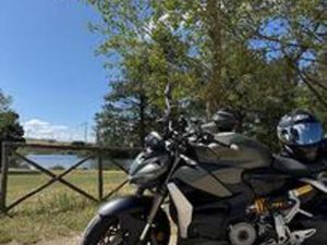 DUCATI STREETFIGHTER V2 - 2024