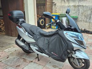 A VENDRE SCOOTER KYMCO NEW GRAND DINK 300 CM3