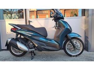 PIAGGIO BEVERLY 300 HPE