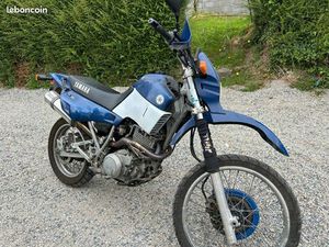 MOTO XT600