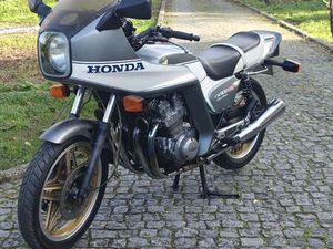 HONDA CB900 BOLD 'OR 1982 MESÃO FRIO