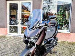 YAMAHA XMAX 125 TECH MAX 1. HAND GARANTIE BIS 08.29