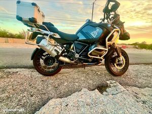 BMW R 1250 GS ADVENTURE TRIPLE BLACK EDITION