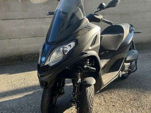 PIAGGIO MP3 300 MP3 300 HPE E5 DEEP BLACK NERO