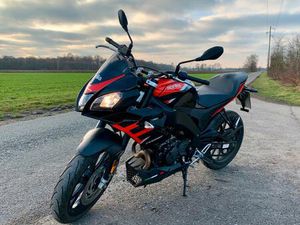 APRILIA TUONO 125 - SCHWARZROT