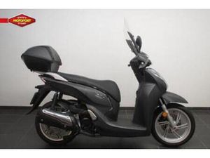 HONDA SH 300I ABS (BJ 2016) — MOTOREN | HONDA — MARKTPLAATS