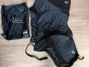 SYM ALLO BEENKLEED IN NIEUWSTAAT MET OPBERGZAK — SCOOTERS | SYM — MARKTPLAATS