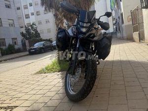 SYM NHT 200 TRÈS BONNE ÉTAT FAIBLE KM