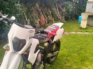 DERBI SANDA X-RACE 50 CC RIEN À PRÉVOIR