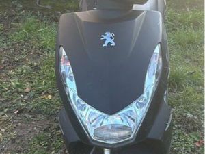 SCOOTER PEUGEOT KISBEE 2T
