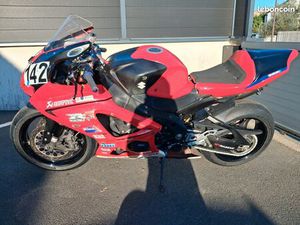 SUZUKI GSXR 1000 2008 PISTE