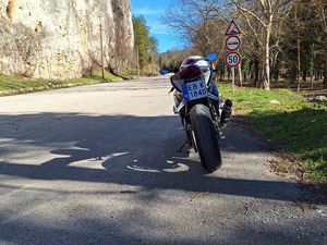 SUZUKI GSXR 750 К9 →