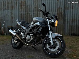 SUZUKI SV650N