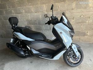 YAMAHA N-MAX TECH MAX 2025