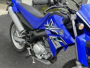YAMAHA XT125 R