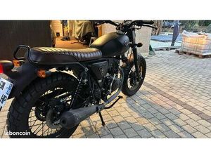 125 SCRAMBLEUR CAFÉ RACER