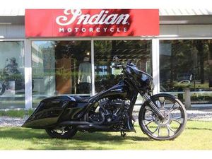 ② HARLEY-DAVIDSON STREET GLIDE FLHX STREET GLIDE SPECIAL